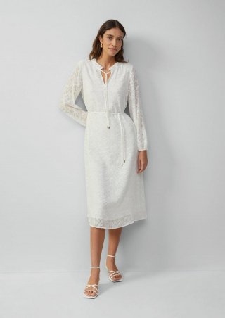 s.Oliver Langes Kleid mit Tunika-Ausschnitt und Rüschen - creme