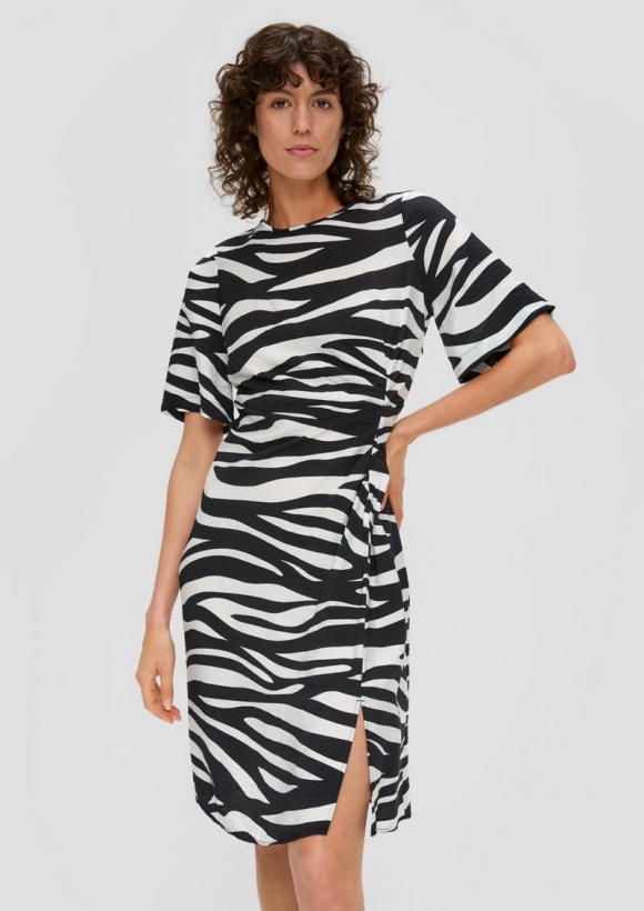 s.Oliver Kleid mit Rundhalsausschnitt - schwarz