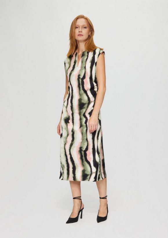 s.Oliver Midi-Satinkleid mit V-Ausschnitt und seitlicher Raffung - navy