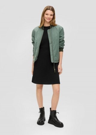 s.Oliver Kleid mit Knopfdetail am Rücken - schwarz