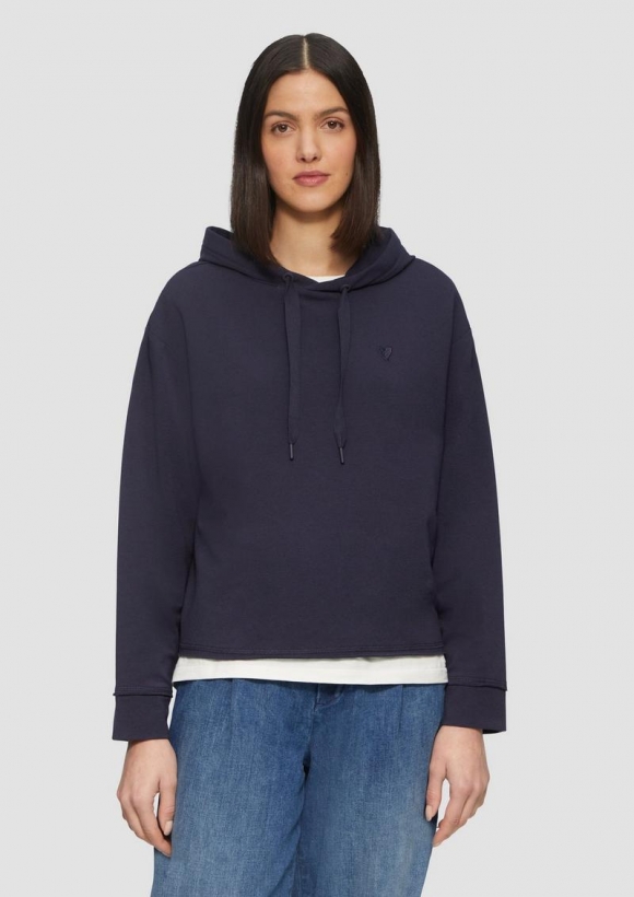 s.Oliver Weiches Kapuzen-Sweat mit Herz-Stickerei - navy