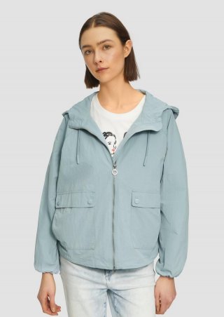 s.Oliver Leichte Outdoor-Jacke im Relaxed Fit mit Fledermausärmeln und Kapuze - hellblau