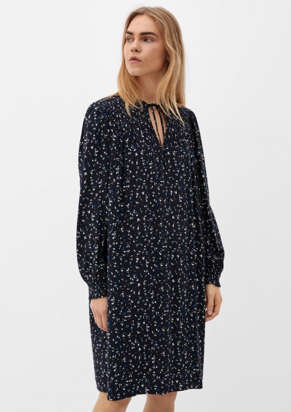 s.Oliver Viskosekleid mit Smok-Details - navy