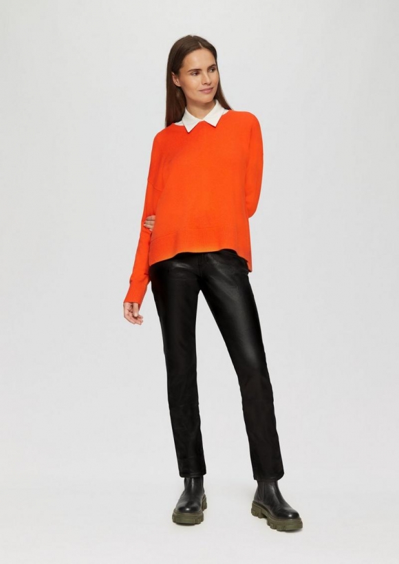 s.Oliver Jeans Betsy / Slim Fit / Mid Rise / Slim Leg / mit Coating - schwarz