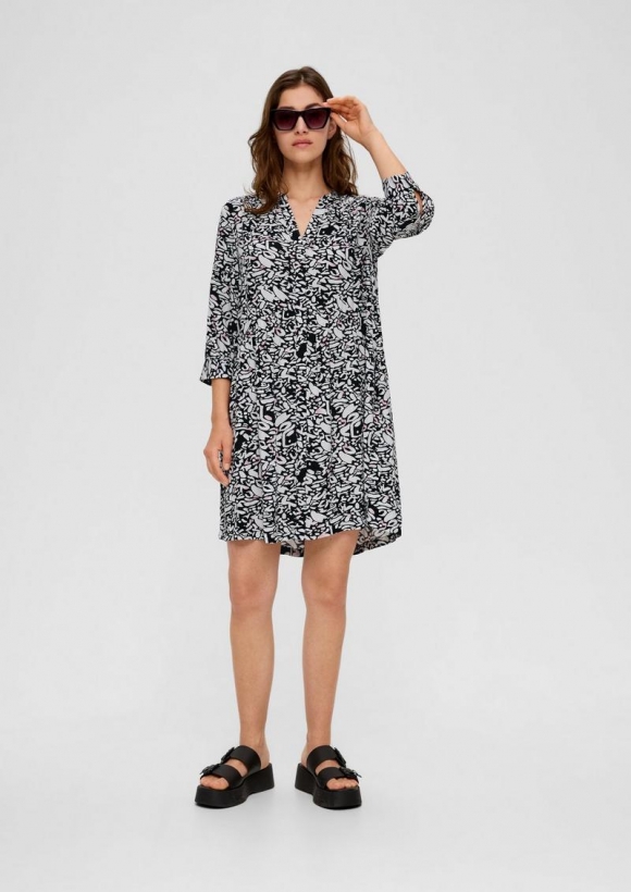 s.Oliver Viskosekleid mit All-over-Print - schwarz