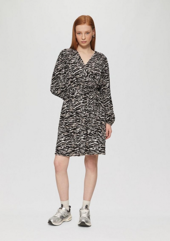 s.Oliver Kleid in Wickeloptik - schwarz