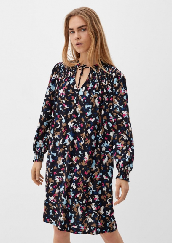 s.Oliver Viskosekleid mit Smok-Details - navy