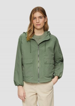 s.Oliver Leichte Outdoor-Jacke im Relaxed Fit mit Fledermausärmeln und Kapuze - dunkles salbeigrün