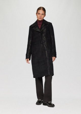 s.Oliver Eleganter Mantel aus Jacquard - schwarz
