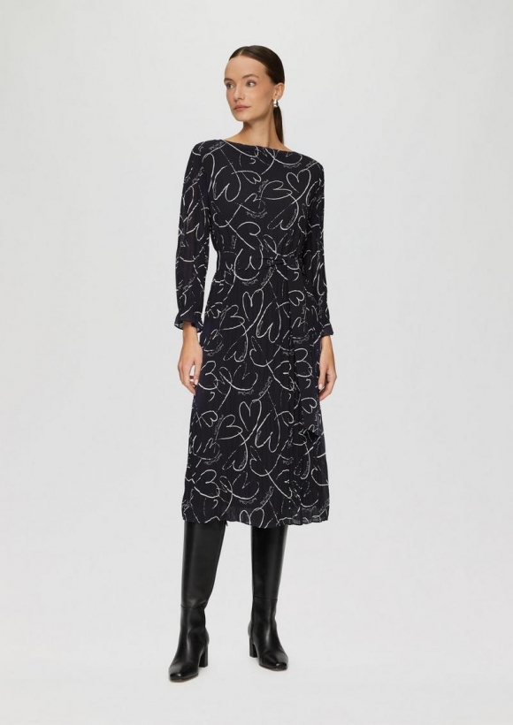 s.Oliver Plissee-Kleid mit Bindegürtel und Herz-Print - navy