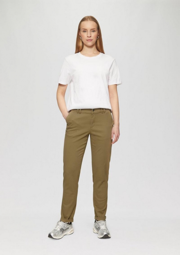 s.Oliver Chino aus Baumwollstretch - olivgrün