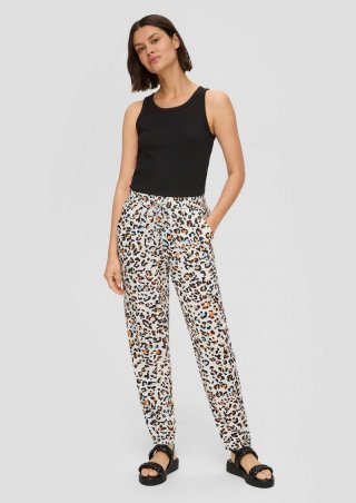 s.Oliver Hose aus reiner Viskose mit Artwork-Print - ecru