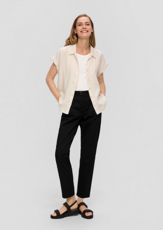 s.Oliver Chino mit Gürtel aus Baumwollstretch - schwarz