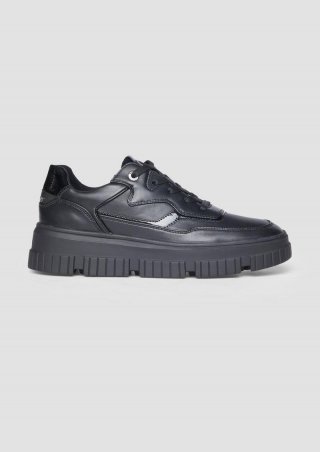 s.Oliver Sneaker im sportiven Look - schwarz