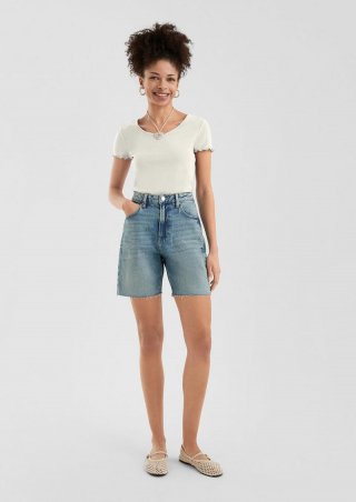 s.Oliver Schmal geschnittenes T-Shirt aus Rippware - creme