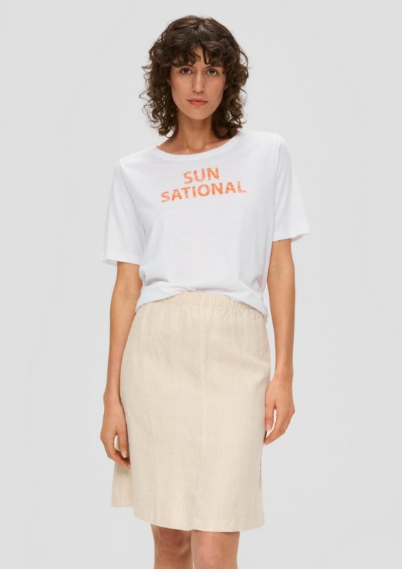 s.Oliver T-Shirt mit Frontprint und Flammgarn-Struktur - weiß
