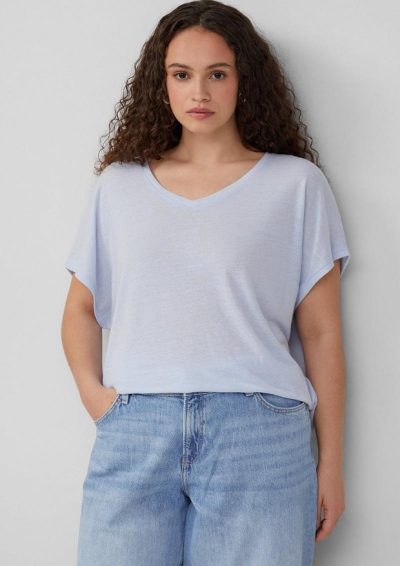 s.Oliver Locker geschnittenes T-Shirt aus Leinenmix - hellblau