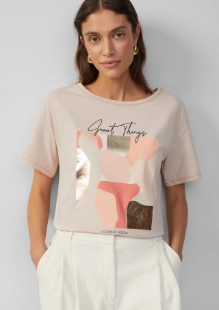 s.Oliver T-Shirt im Loose Fit mit Kontrastnähten und Frontprint - helles beige