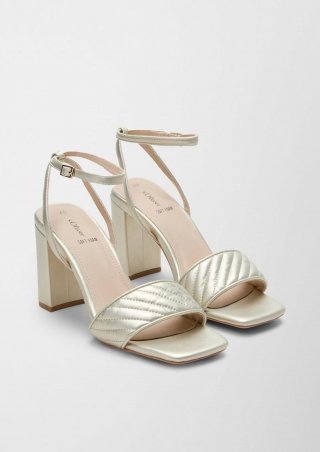 s.Oliver Sandalen mit Stepp-Detail - gold