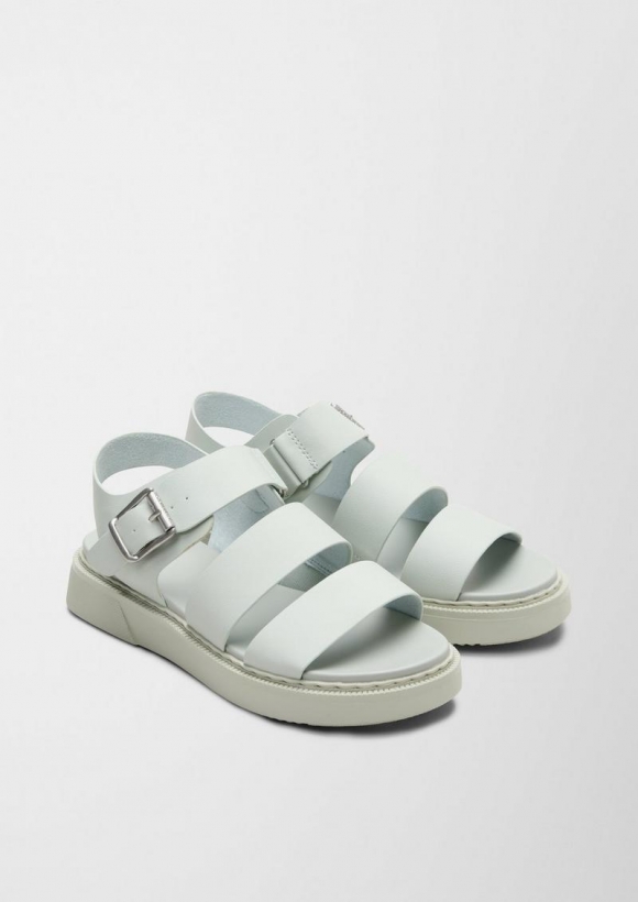 s.Oliver Sandalen im legeren Look - hellblau