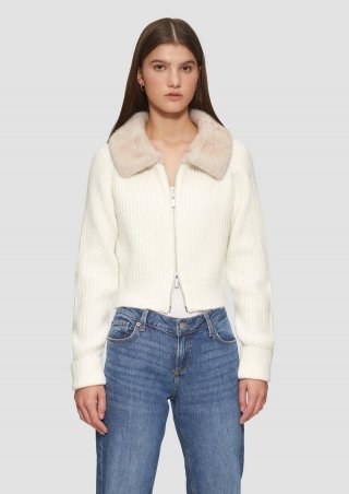 s.Oliver Verkürzte Strickjacke mit Kragen in Pelzoptik - beige