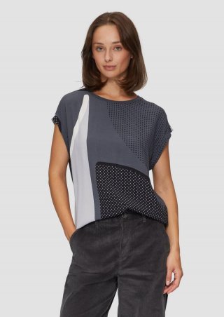 s.Oliver T-Shirt im Fabricmix mit All-over-Print auf der Front - dunkelgrau