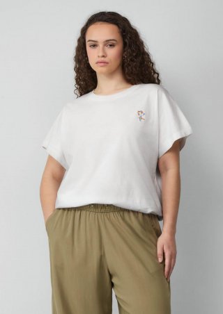 s.Oliver lässiges Shirt mit angeschnittener Schulter und kleiner Stickerei - weiß