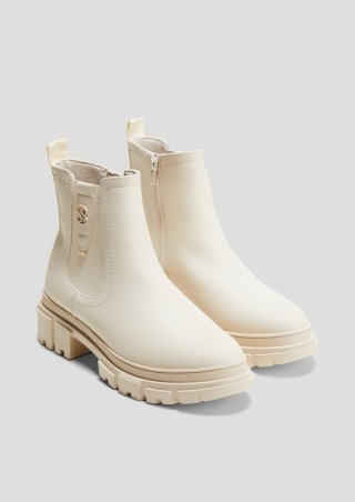 s.Oliver Chelsea Boots mit Logo-Detail - creme