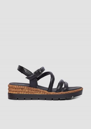 s.Oliver Modische Ledersandalen mit Plateausohle - schwarz