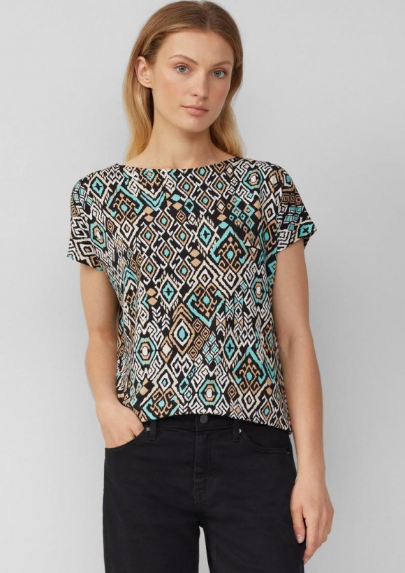 s.Oliver Fließendes T-Shirt aus Viskosemix mit All-over-Muster - schwarz