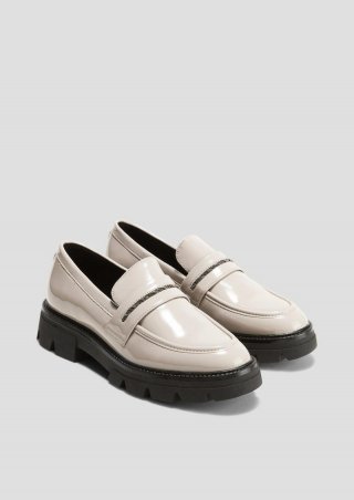 s.Oliver Loafer in Lackleder-Optik - beige