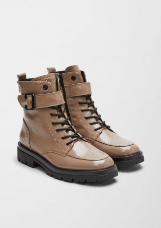 s.Oliver Stiefel in Lackleder-Optik - hellbraun