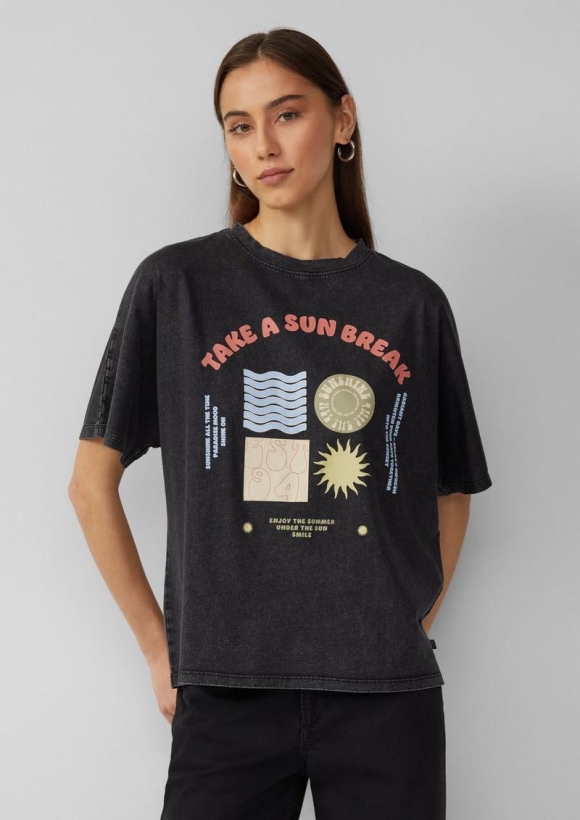 s.Oliver Gewaschenes T-Shirt mit Frontprint - schwarz