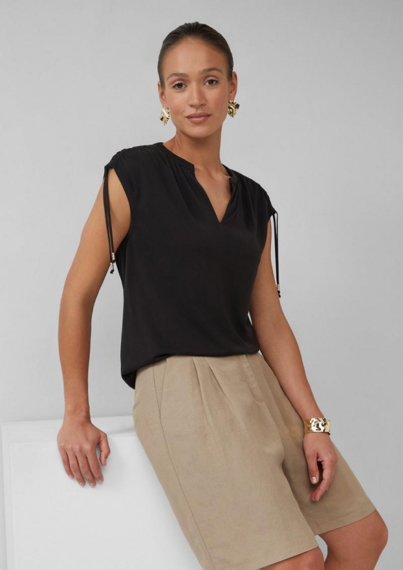 s.Oliver T-Shirt im Relaxed Fit mit Schulterraffung - schwarz