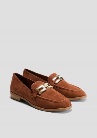 s.Oliver Slipper mit Schmuck-Detail - cognac