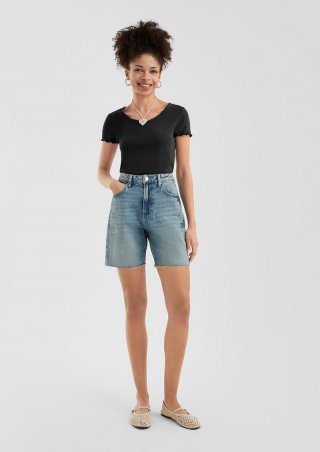 s.Oliver Schmal geschnittenes T-Shirt aus Rippware - schwarz
