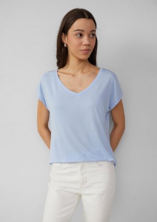 s.Oliver Locker geschnittenes T-Shirt aus Lyocellmix - hellblau