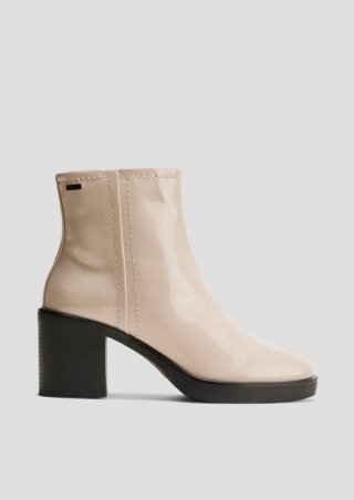 s.Oliver Stiefeletten aus Kunstleder - creme