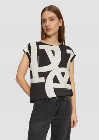s.Oliver T-Shirt im Fabricmix mit vorderseitigem Print - schwarz