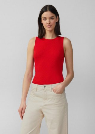 s.Oliver Geripptes Feinstrick-Top im Slim Fit - rot