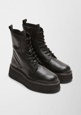 s.Oliver Stiefel mit Plateausohle - schwarz