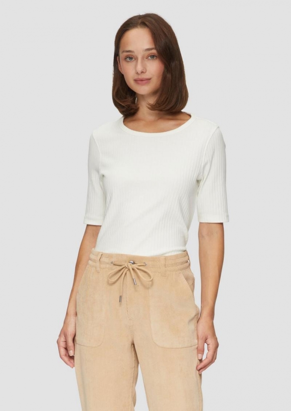 s.Oliver Geripptes Shirt mit halblangen Ärmeln - creme
