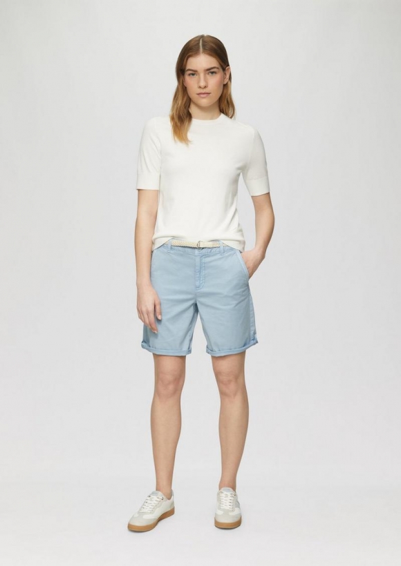 s.Oliver Shorts mit geflochtenem Gürtel und Garment Dye - hellblau