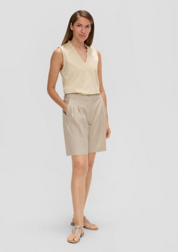 s.Oliver Relaxed: Shorts aus glitzerndem Leinenmix - beige