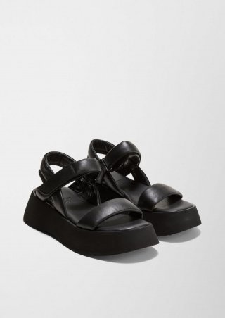 s.Oliver Sandalen aus Echtleder - schwarz