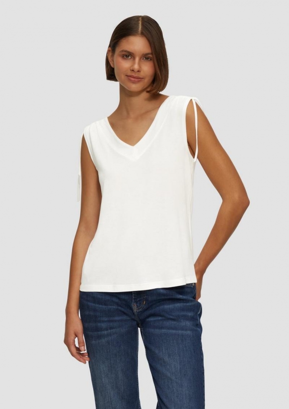 s.Oliver Fließendes V-Neck Top mit Raffung im Schulterbereich - ecru