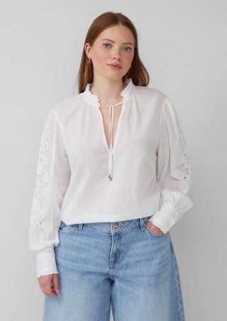 s.Oliver Leichte Baumwollbluse mit Stickerei am Ärmel - weiß