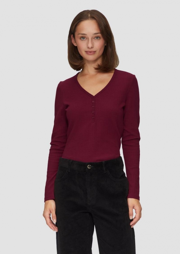 s.Oliver Stretchiges Longsleeve mit Henleyausschnitt - rubinrot