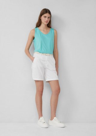 s.Oliver Shorts mit geflochtenem Gürtel und Garment Dye - weiß