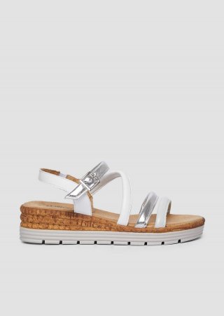 s.Oliver Modische Ledersandalen mit Plateausohle - silber